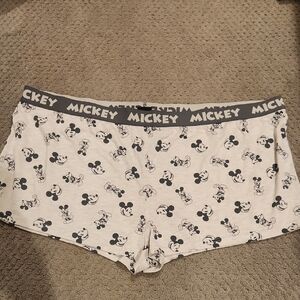 NEW Disney MICKEY MOUSE Shorts. 2XL (18-20)
